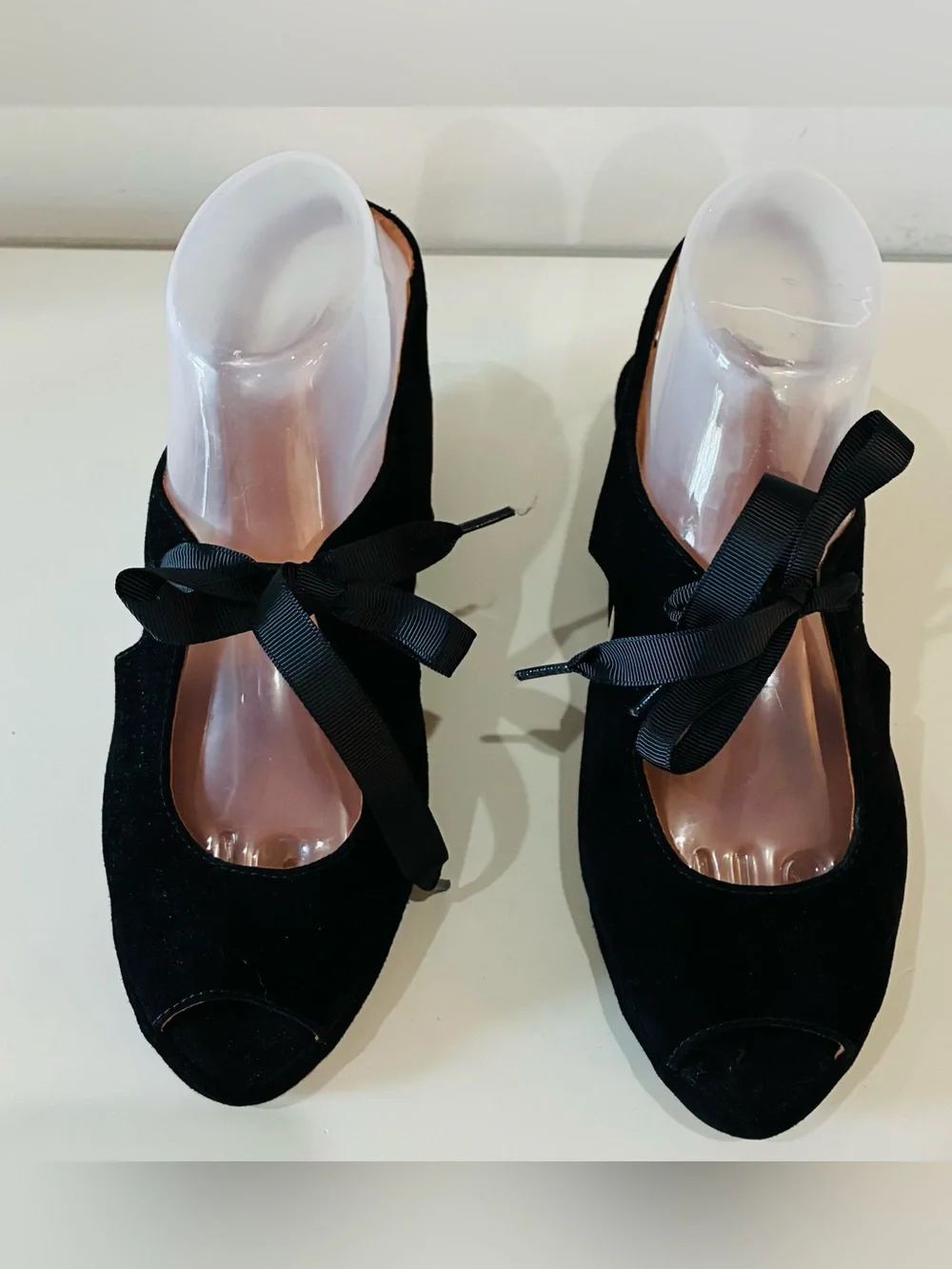 L'AMOUR DES PIEDS BLACK SUEDE PEEP TOE HEELS WITH RIBBON BOW Brittany size 6.5